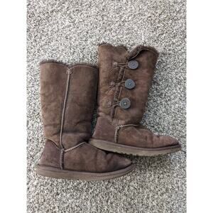 UGG Bailey Button Triplet Tall Boots Womens Size 6 Dark Brown SN 1873